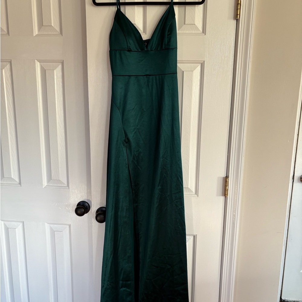 Elegant Green Evening Gown